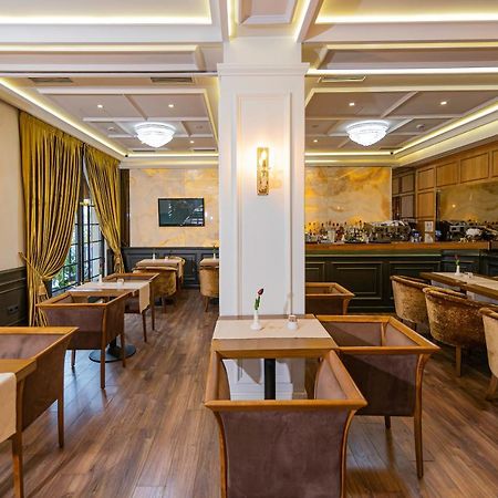 Eler Hotel Tirana Eksteriør billede