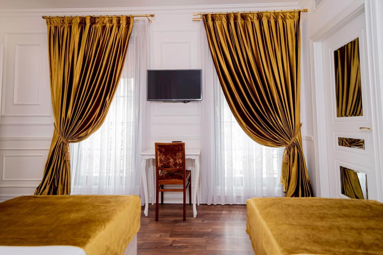 Eler Hotel Tirana Eksteriør billede